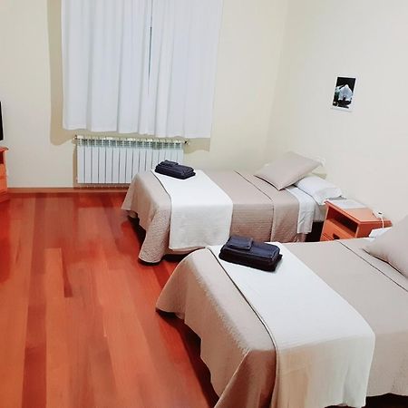 Estrella Do Camino Hotel Caldas De Reis Ruang foto